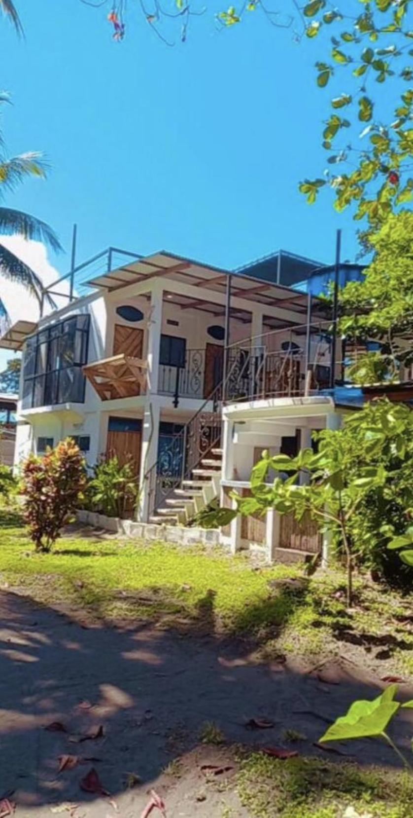 Hotel Pura Natura Beachfront トルトゥゲーロ エクステリア 写真